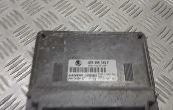 Skoda Fabia Mk1 (6Y) Engine control unit/module ECU 03E906033F