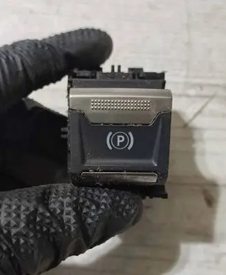 Peugeot 2008 II Hand parking brake switch 9810593577