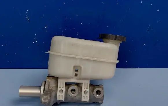 Tesla Model S Master brake cylinder 788726 L0813D01