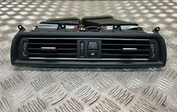 BMW 5 F10 F11 Dash center air vent grill F49209136