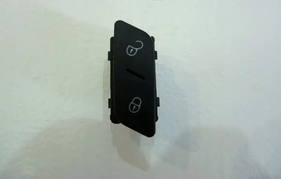 Volkswagen Tiguan Central locking switch button 1K0962126B