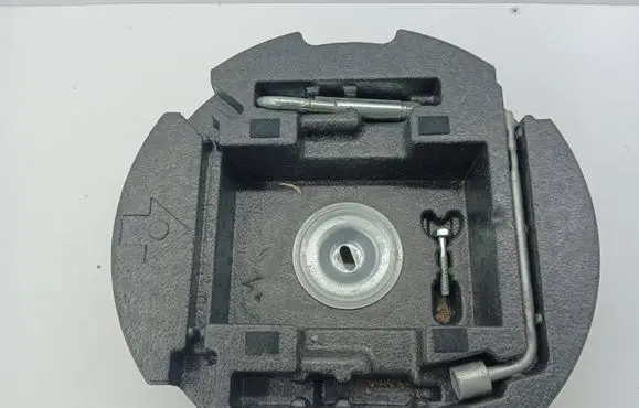Mazda CX-7 Tool set EH4468802D 91L515