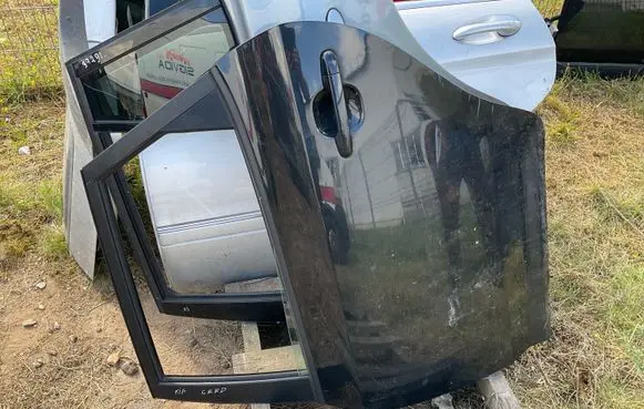 KIA Ceed Rear door