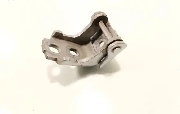 Renault Captur Front door upper hinge 