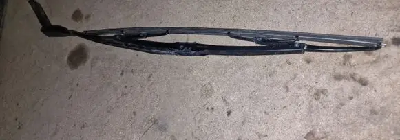 BMW 3 E36 Windshield/front glass wiper blade 61618392006 8392006