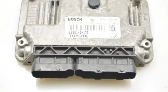Toyota Aygo AB10 Engine control unit/module 896610H170
