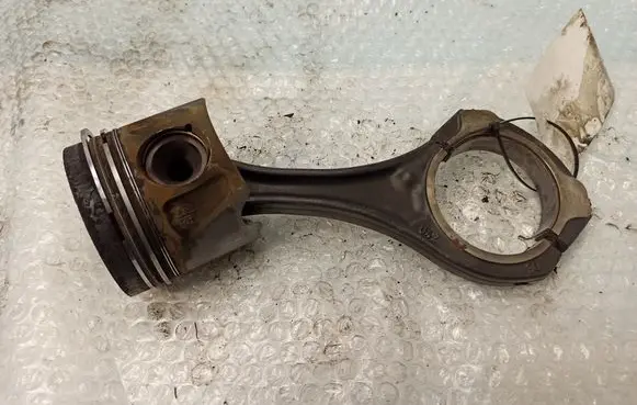 Mercedes-Benz ML W164 Piston with connecting rod 8340F