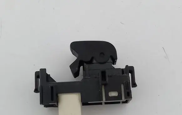 Toyota Yaris Electric window control switch 1928293 848100D030