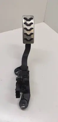 Hyundai i20 (GB IB) Accelerator throttle pedal 33700C8110