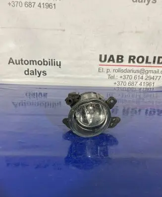 Mercedes-Benz C W204 Front fog light A2518200756 0305076001