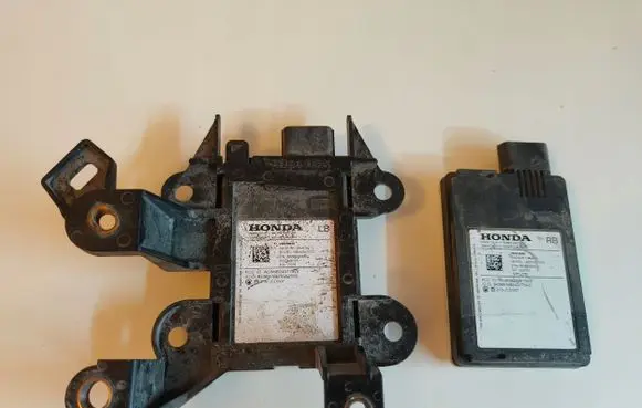 Honda Civic X Distronic sensor radar 