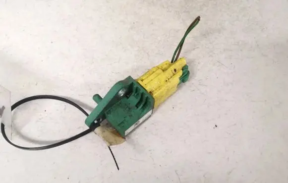 Volkswagen PASSAT B6 Airbag deployment crash/impact sensor 3c0909606