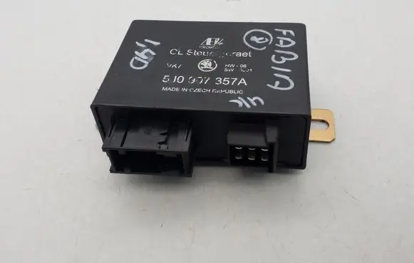 Skoda Fabia Mk2 (5J) Light module LCM 5J0907357A
