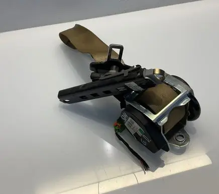Mercedes-Benz E W211 Rear seatbelt A2118601486 9871093177 1F0F0