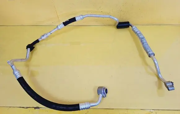 Skoda Fabia Mk1 (6Y) Air conditioning (A/C) pipe/hose 6Q0820744L