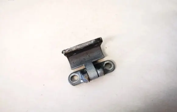 Volkswagen Golf II Tailgate/trunk/boot hinge 867827301