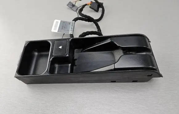 BMW 5 E39 Other center console (tunnel) element 6907040 84216907040 8365309