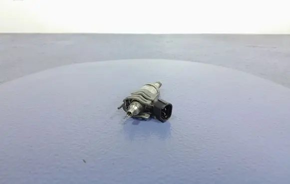 Toyota Corolla E10 Fuel injector 23250-F2050