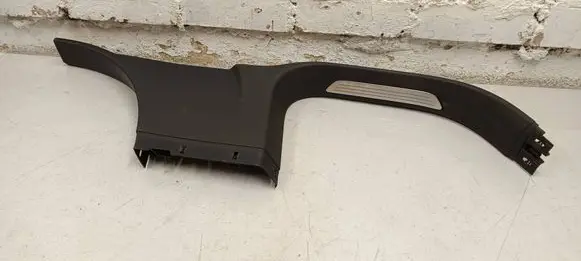 Porsche Cayenne (92A) (B) pillar trim (bottom) 7p0853369