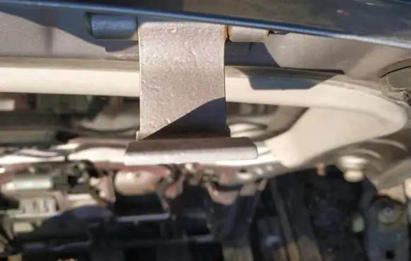 Opel Zafira A Tailgate/trunk/boot hinge