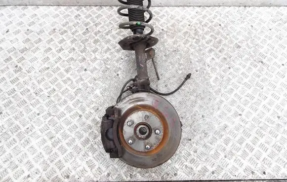Nissan Qashqai Front wheel hub spindle knuckle wbwd