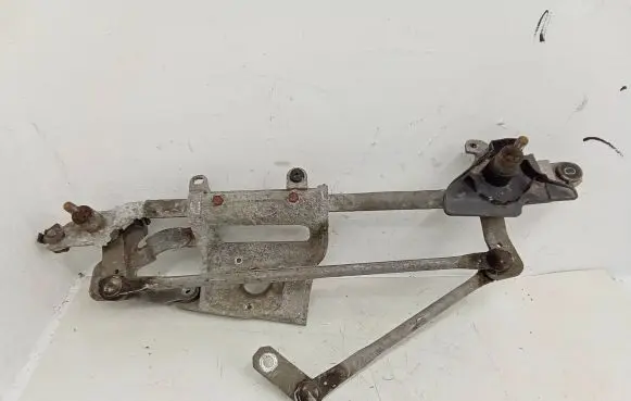 Mazda 3 II Front wiper linkage 