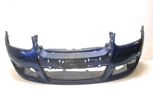 Volkswagen Jetta V Front bumper 1K0807221D