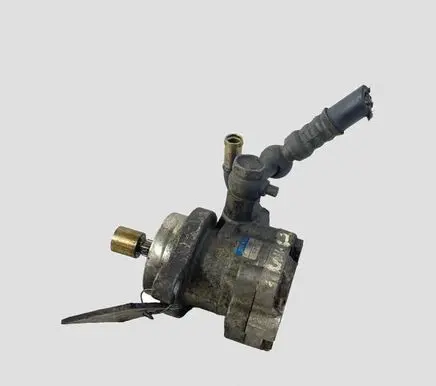 Nissan X-Trail T30 Power steering pump