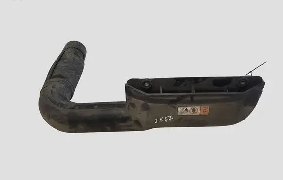 Hyundai i40 Air intake duct part 282103Z000