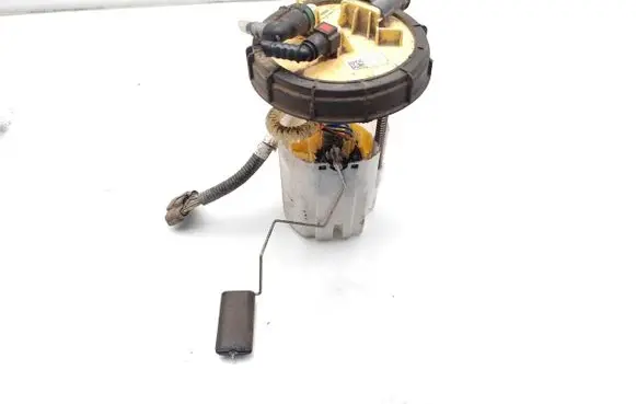 Renault Trafic III (X82) In-tank fuel pump 172021439R 0580203355