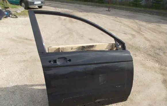 Honda CR-V Front door