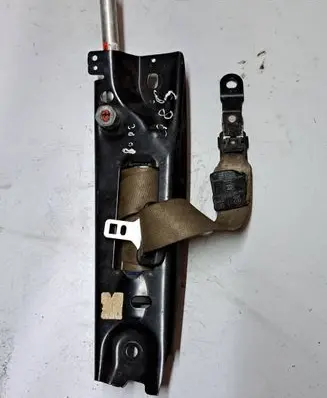 Volvo V70 Front seatbelt G6041213LH 46041213