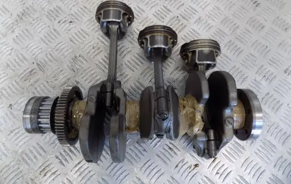 Peugeot 3008 II Crankshaft 