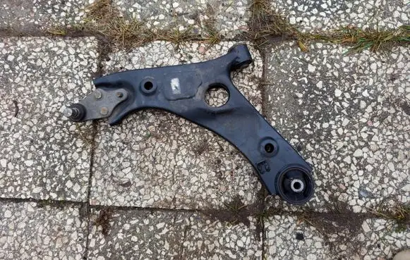 Hyundai Santa Fe Front lower control arm/wishbone