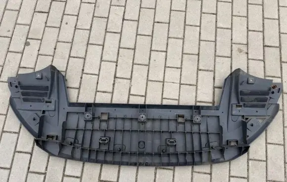 Citroen C4 II Picasso Front bumper skid plate/under tray 9675972180