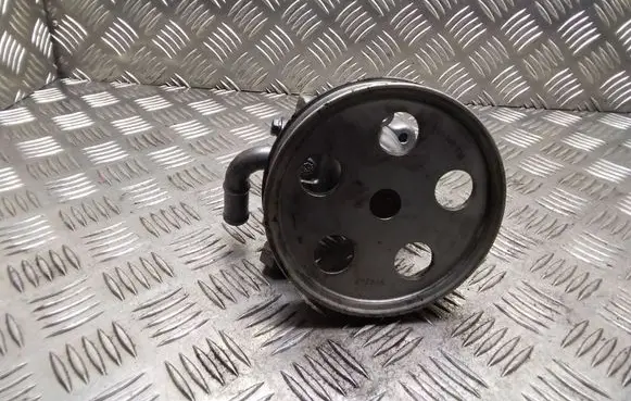 Audi A4 S4 B7 8E 8H Power steering pump 8E0145153H
