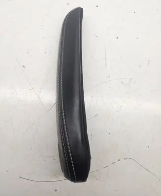 Chrysler Pacifica Rear seat armrest 5RD44TRMAD