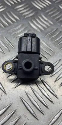 Opel Zafira A Air pressure sensor 24426679