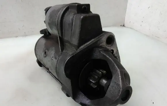 Audi A4 S4 B6 8E 8H Starter motor 068911024E