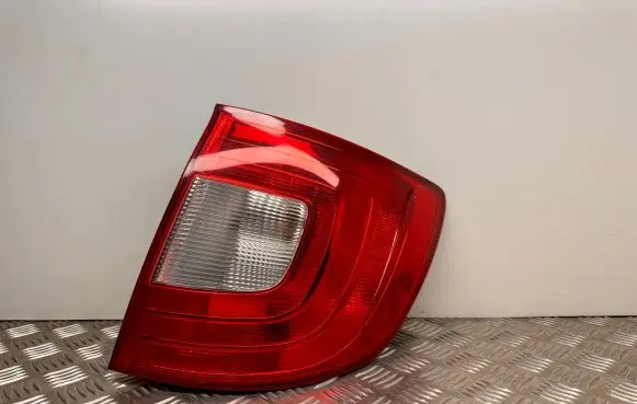 Skoda Superb B6 (3T) Rear/tail lights 3T9945096 21488009