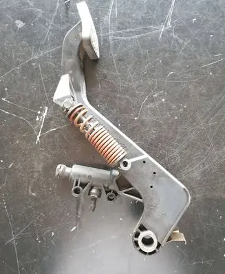 Mercedes-Benz C W203 Pedal assembly 2032910101 80405M600