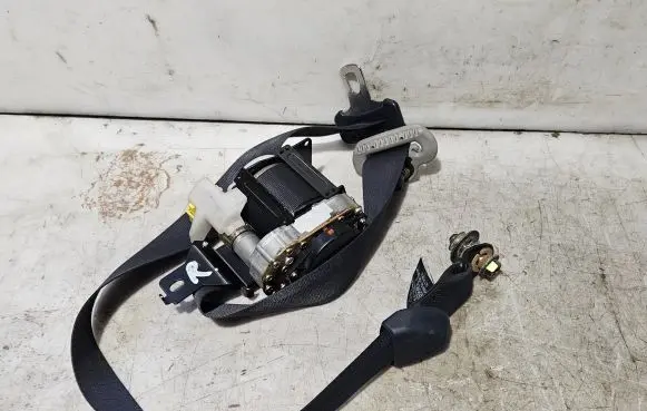 Honda Civic Front seatbelt TEA73EJ002 040846