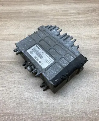 Volkswagen Polo III 6N 6N2 6NF Engine control unit/module ECU 030906026E 0261203456