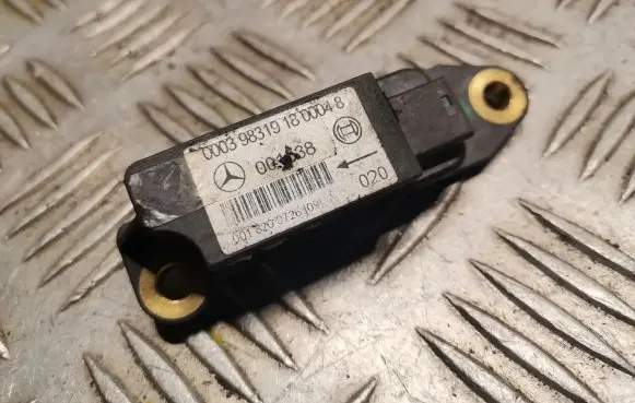Mercedes-Benz SLK R170 Airbag deployment crash/impact sensor 0018200726