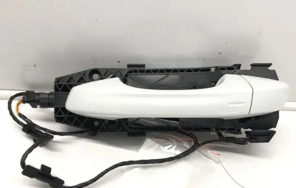 Rear door exterior handle