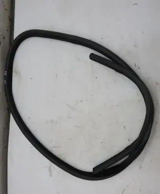 Jaguar XE Front door rubber seal GMAUTO4574097