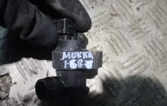 Opel Mokka Vacuum valve 13110331