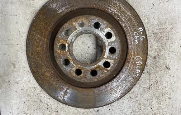 Audi A6 S6 C5 4B Rear brake disc