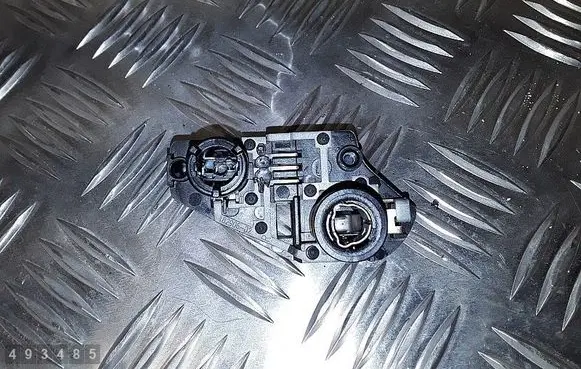 Volkswagen Tiguan Tail light bulb cover holder 5N0945260A