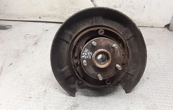 Rear wheel hub spindle/knuckle